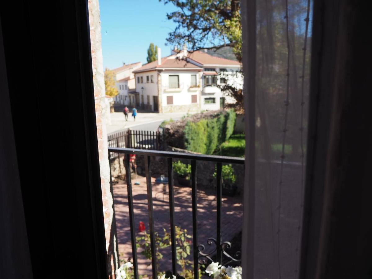 La Casa De Los Abuelos Valentin Pinilla del Valle Εξωτερικό φωτογραφία
